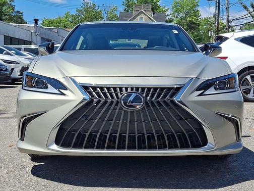 2024 Lexus ES 350 Premium