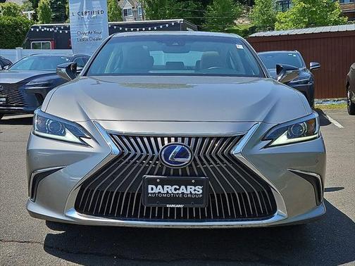 2019 Lexus ES 300h Luxury