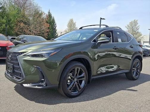 2025 Lexus NX 450h+ Luxury