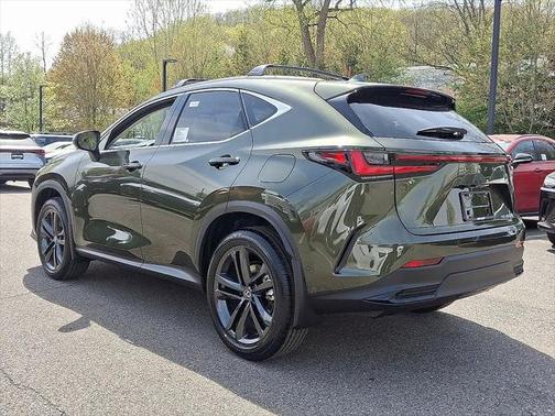 2025 Lexus NX 450h+ Luxury