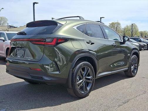 2025 Lexus NX 450h+ Luxury