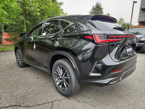 2025 Lexus NX 350h Premium