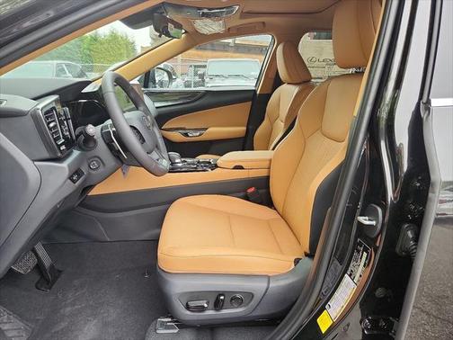 2025 Lexus NX 350h Premium