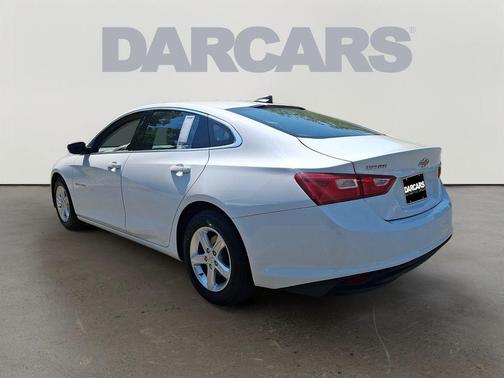 Summit White 2023 Chevrolet Malibu 1LS