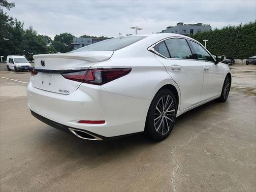 2025 Lexus ES 350 Premium