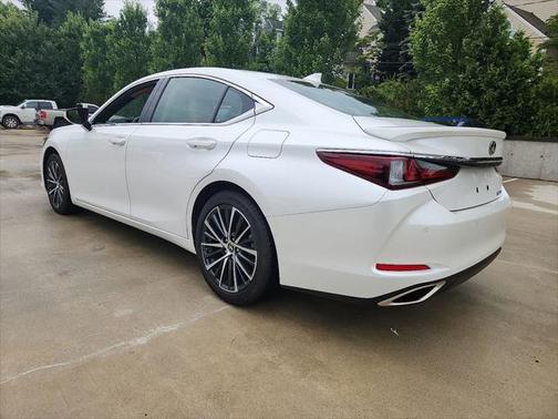 2025 Lexus ES 350 Premium