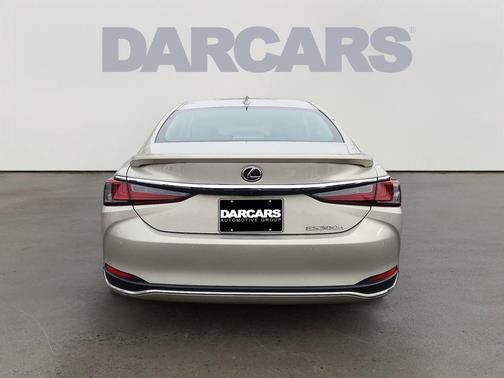 2024 Lexus ES 300h Luxury