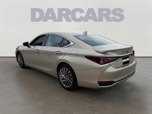 2024 Lexus ES 300h Luxury