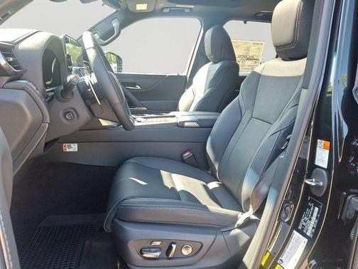 2025 Lexus LX 600 Luxury