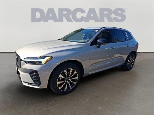 Silver Dawn Metallic 2025 Volvo XC60 B5 Plus