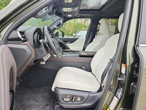 2025 Lexus LX 600 Luxury