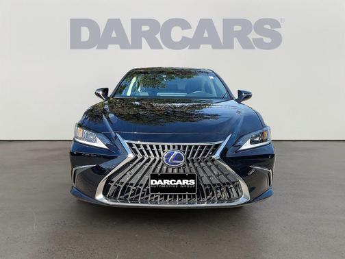 2022 Lexus ES 300h Premium