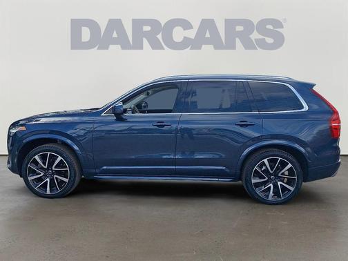 2020 Volvo XC90 T6 Momentum