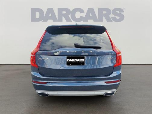 2020 Volvo XC90 T6 Momentum