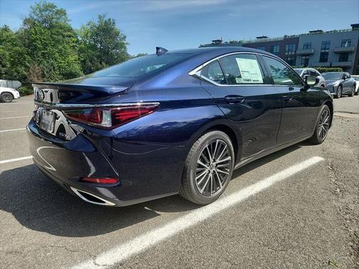 2025 Lexus ES 350 Base