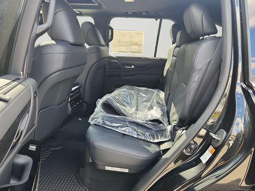 2025 Lexus LX 600 Luxury