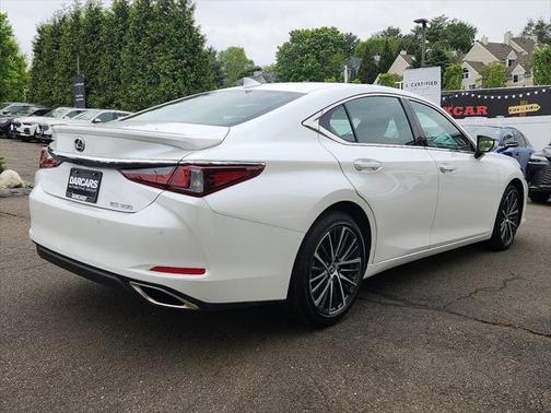 2025 Lexus ES 350 Premium