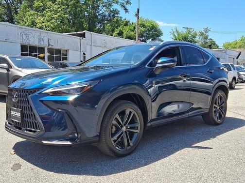 2022 Lexus NX 450h+ Luxury