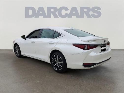 2024 Lexus ES 250 Base