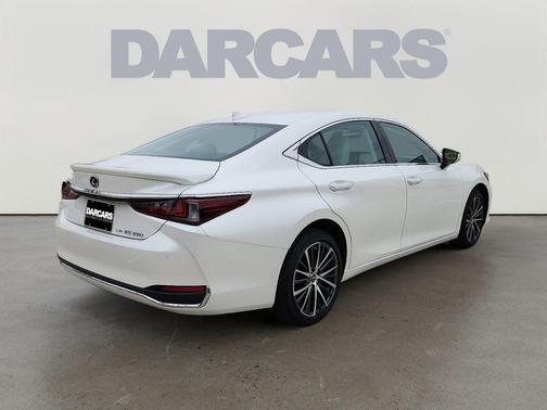 2024 Lexus ES 250 Base