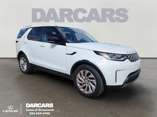 2024 Land Rover Discovery P300 S