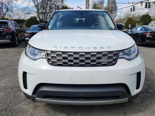 2024 Land Rover Discovery P300 S