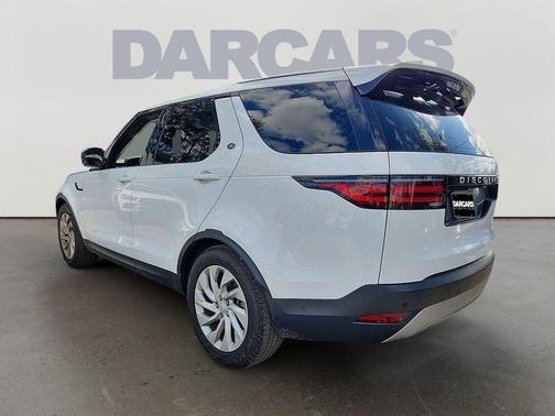 2024 Land Rover Discovery P300 S