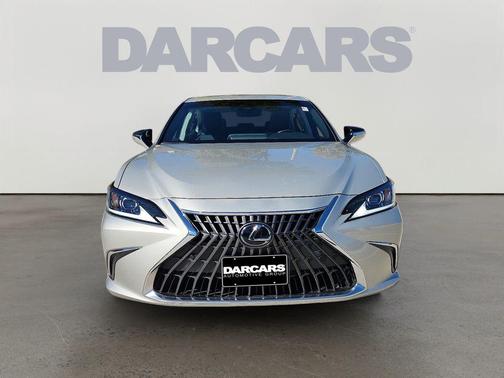 2025 Lexus ES 300h Premium