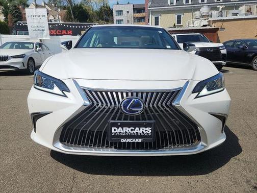 2021 Lexus ES 300h Premium