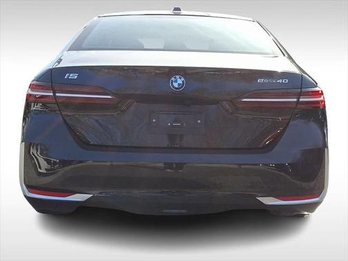 2024 BMW i5 eDrive40