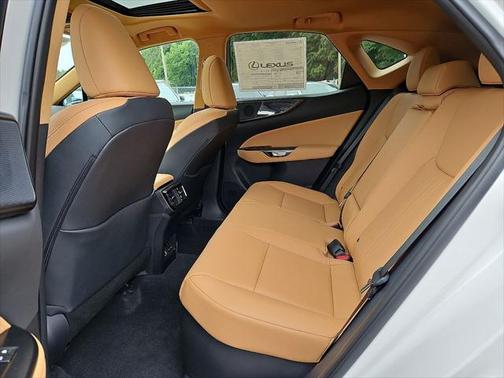 2025 Lexus NX 350h Premium