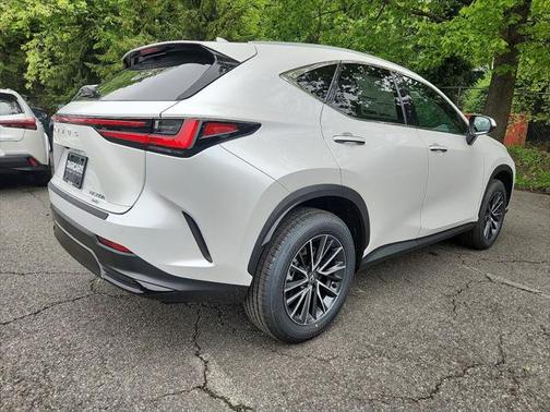 2025 Lexus NX 350h Premium