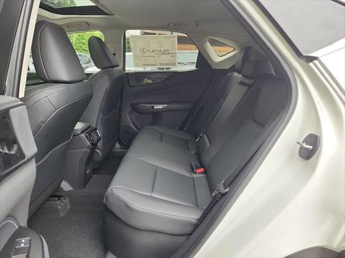 2025 Lexus NX 350h Premium