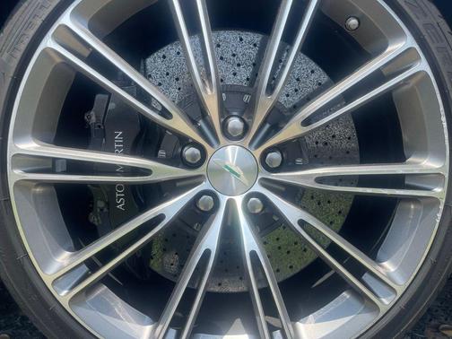 2012 Aston Martin Virage Volante