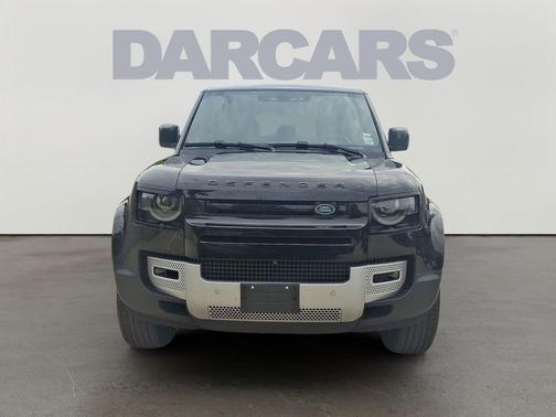 2025 Land Rover Defender 110 P300