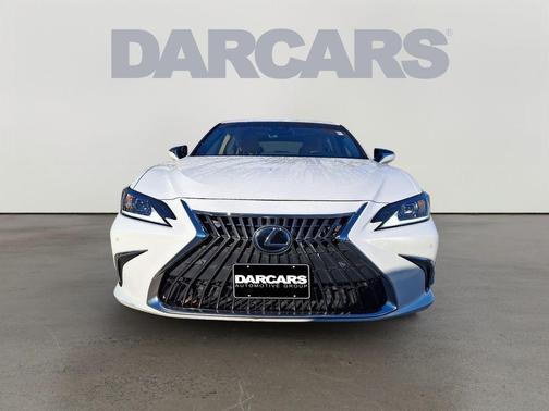 2025 Lexus ES 300h Premium