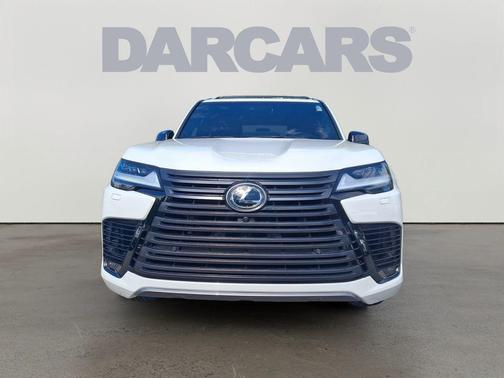 Eminent White Pearl 2024 Lexus LX 600 Luxury