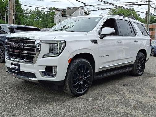 2022 GMC Yukon SLT