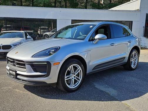 2024 Porsche Macan Base