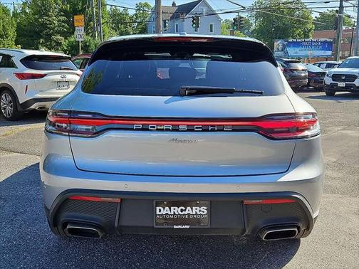 2024 Porsche Macan Base