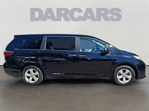 2020 Toyota Sienna SE