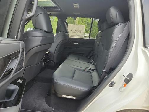 2025 Lexus LX 600 Luxury