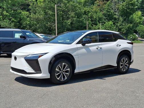 2025 Lexus RZ 450e Premium