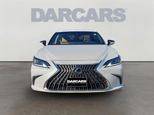 2023 Lexus ES 250 Base