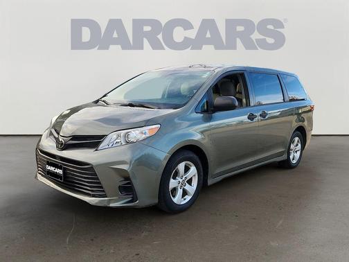 2020 Toyota Sienna SE