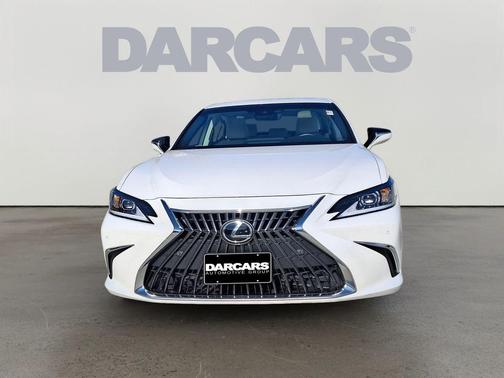 2025 Lexus ES 300h Premium