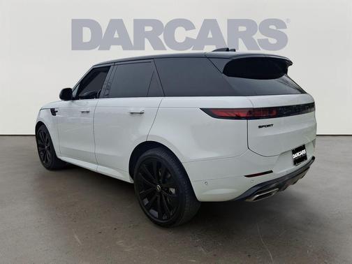 2025 Land Rover Range Rover Sport SE