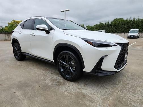 2025 Lexus NX 450h+ Luxury
