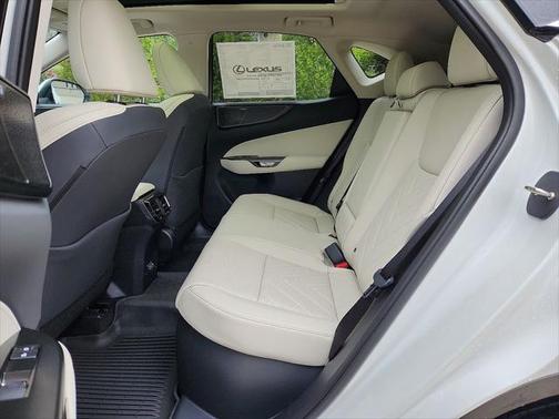 2025 Lexus NX 450h+ Luxury