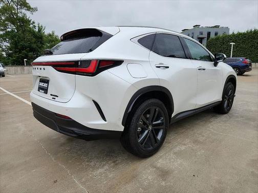 2025 Lexus NX 450h+ Luxury